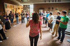 Students sing in group in MUC